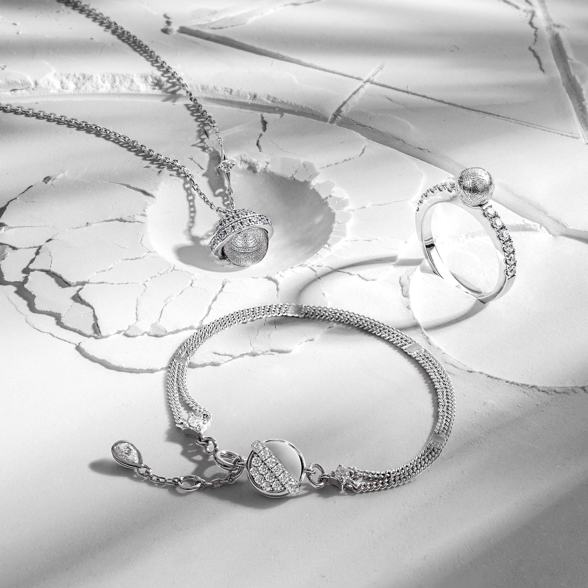 Luna Silver Bracelet Bracelets AWNL