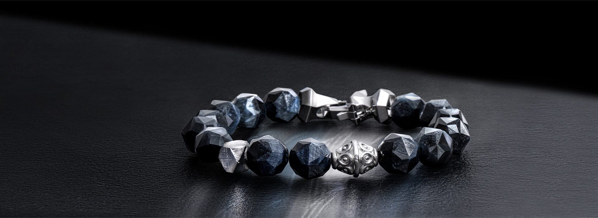 Jewelry made deals from meteorites