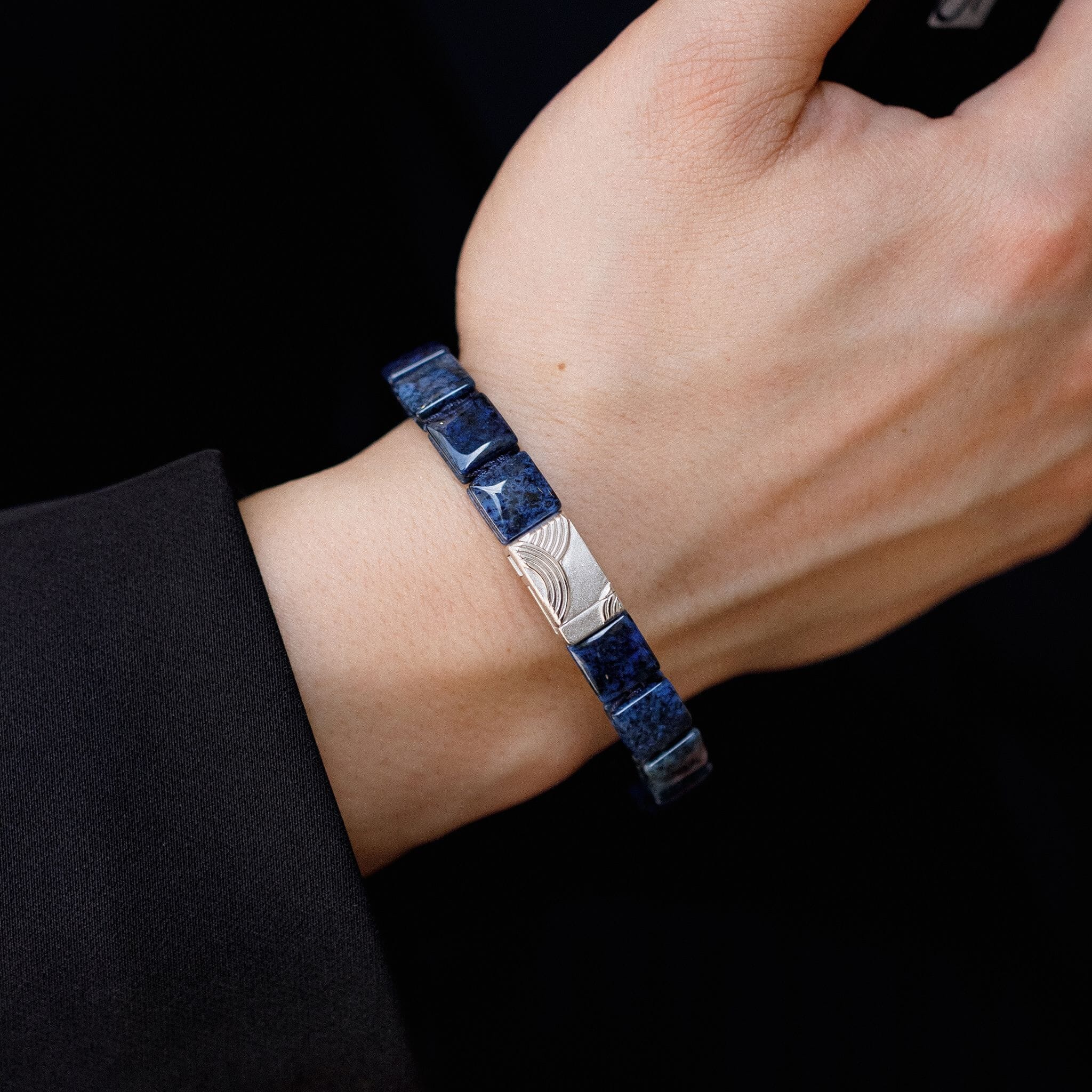 Karesansui Mag-lock Bracelet Dumortierite Bracelets AWNL 