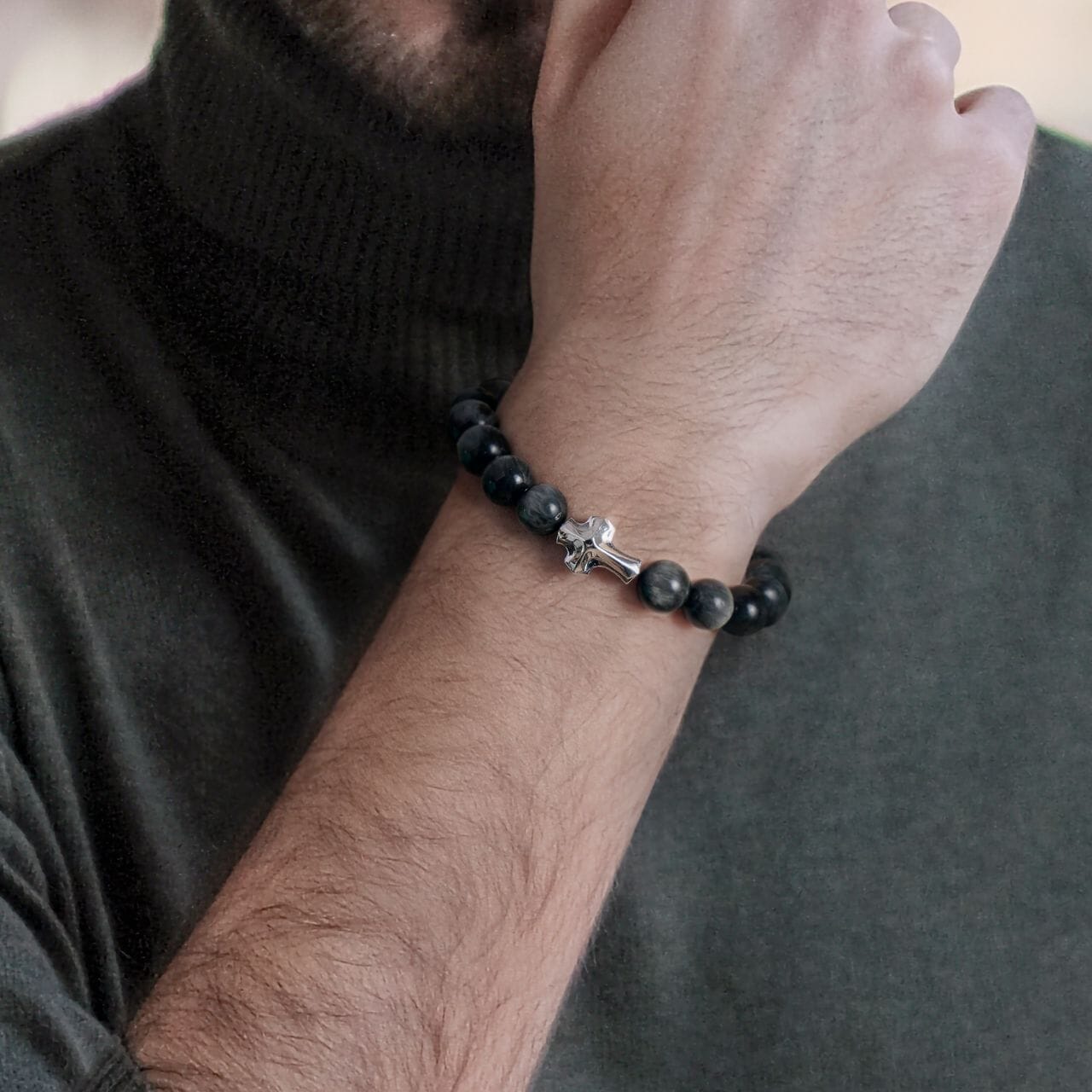 Rounded Cross Bracelet Eagle Eye Bracelets AWNL 