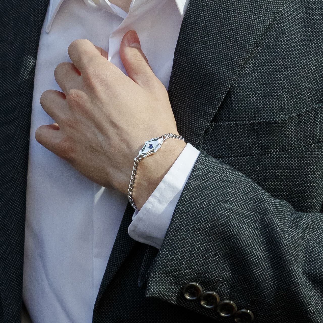Box Clasp Curb Bracelet Sapphire Bracelets AWNL 
