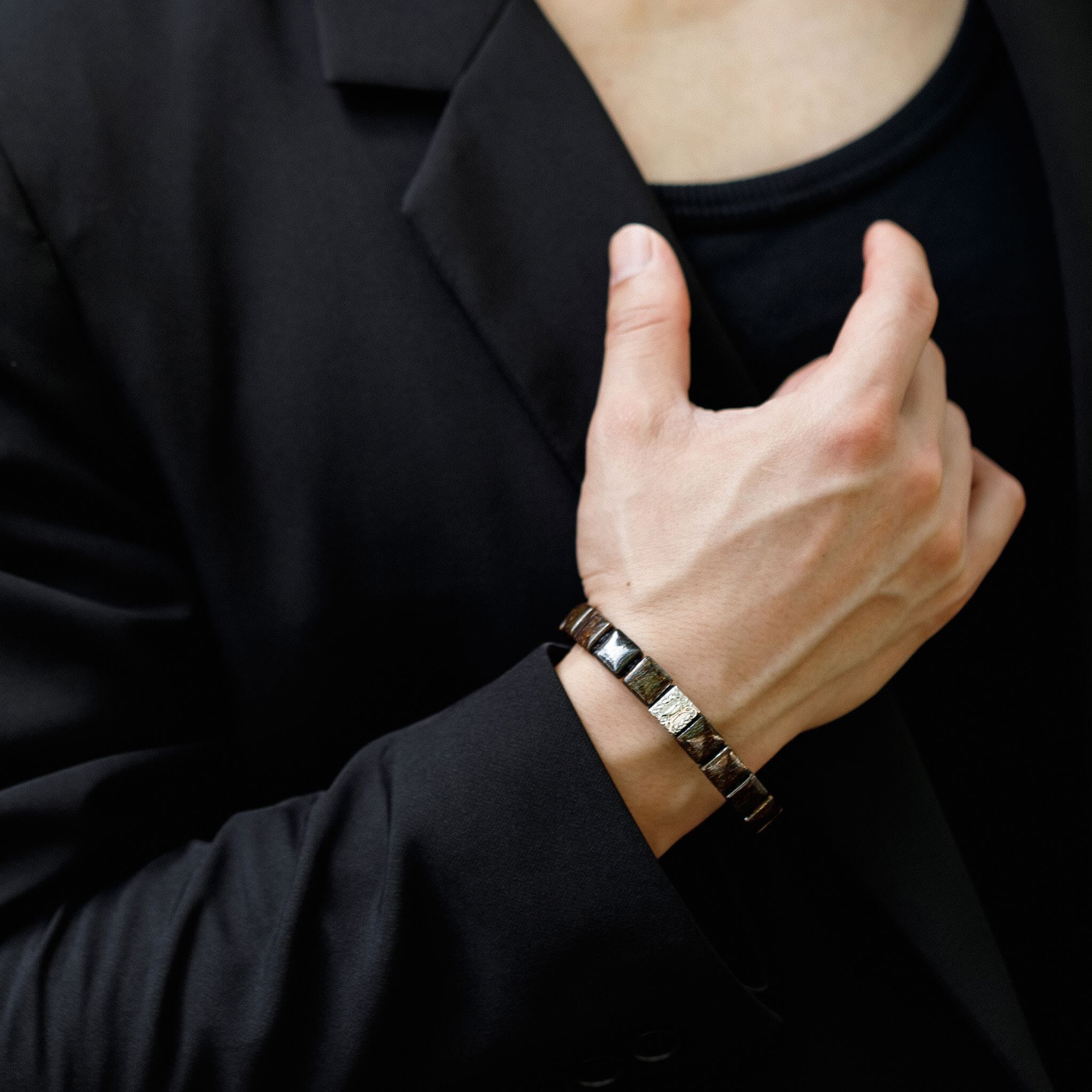 Yggdrasil Mag-lock Bracelet Bronzite Bracelets AWNL 