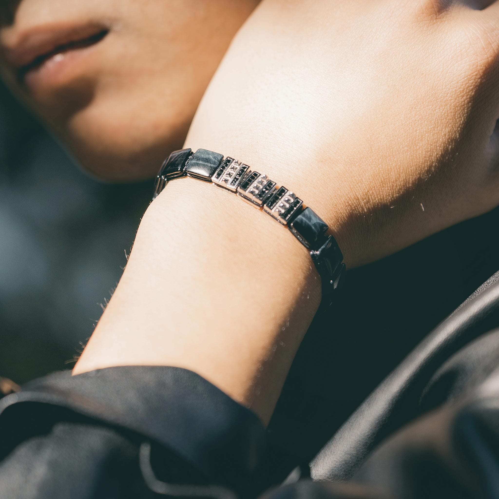Blue Tiger Eye Gate of Fate Flatbead Magnetic Bracelet for Men