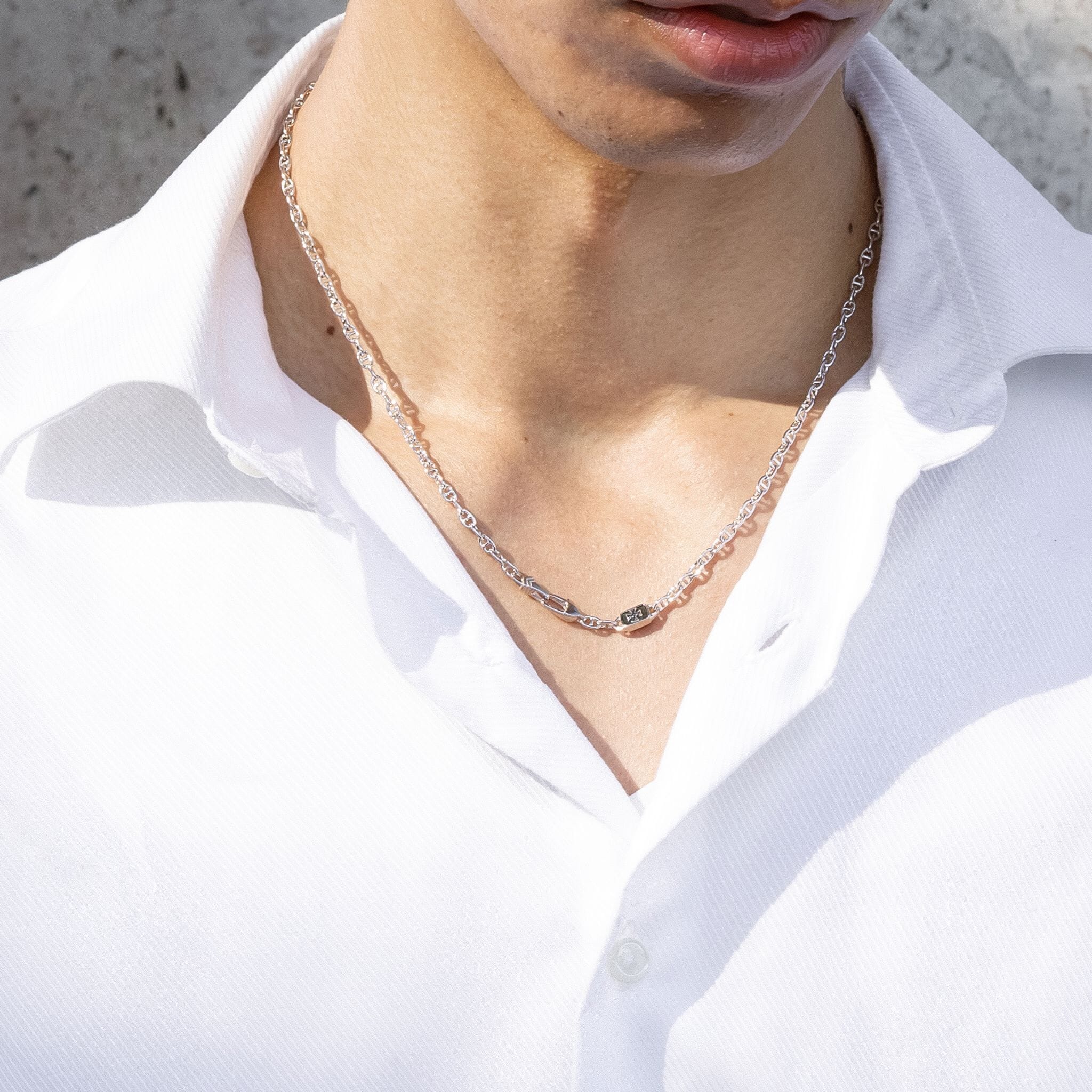Silver Chain Necklace with Black Mother Of Pearl pendant for Men